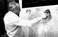 Manuel Padorno pintando en Cairasco, Las Palmas 1988.